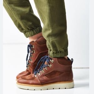 Timberland Kenniston Leather Boot size 8